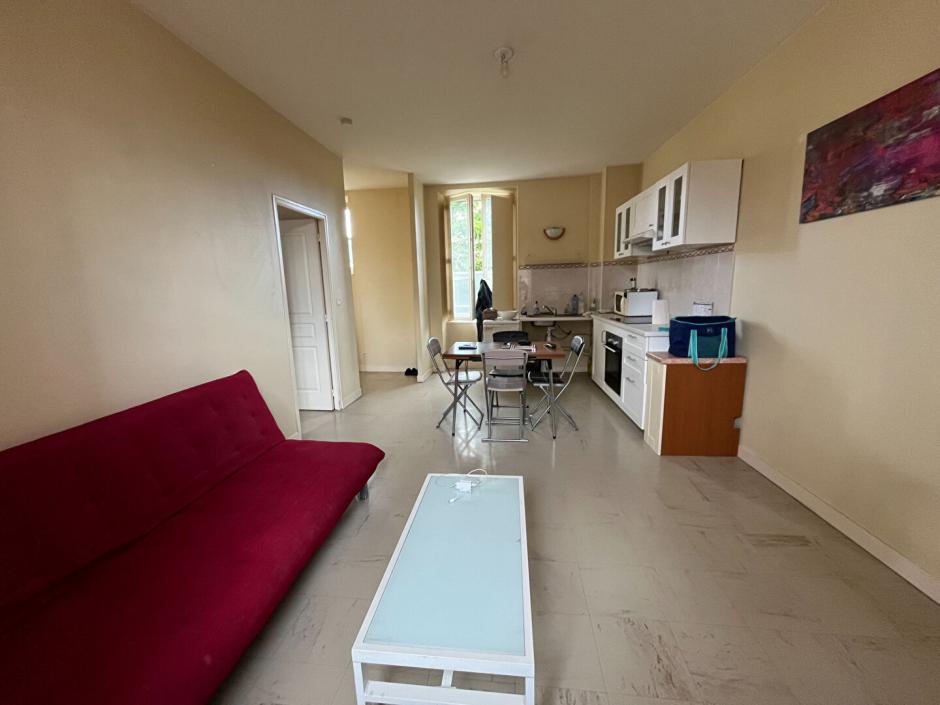Ac3- location appartement 
montfort sur meu
 1786868925