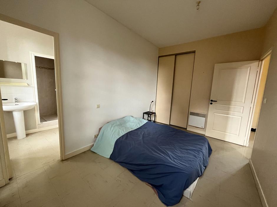 Ac3- location appartement 
montfort sur meu
 1786868925
