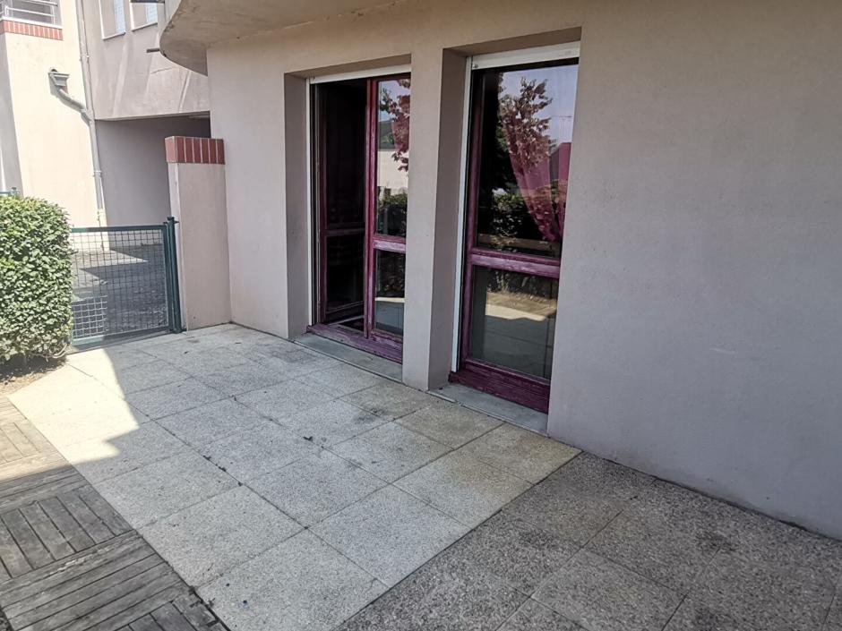 Ac3- vente appartement 
montfort sur meu
 1786868904