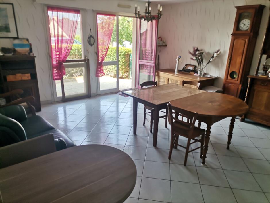 Ac3- vente appartement 
montfort sur meu
 1786868904