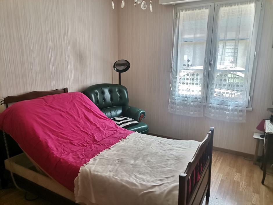 Ac3- vente appartement 
montfort sur meu
 1786868904
