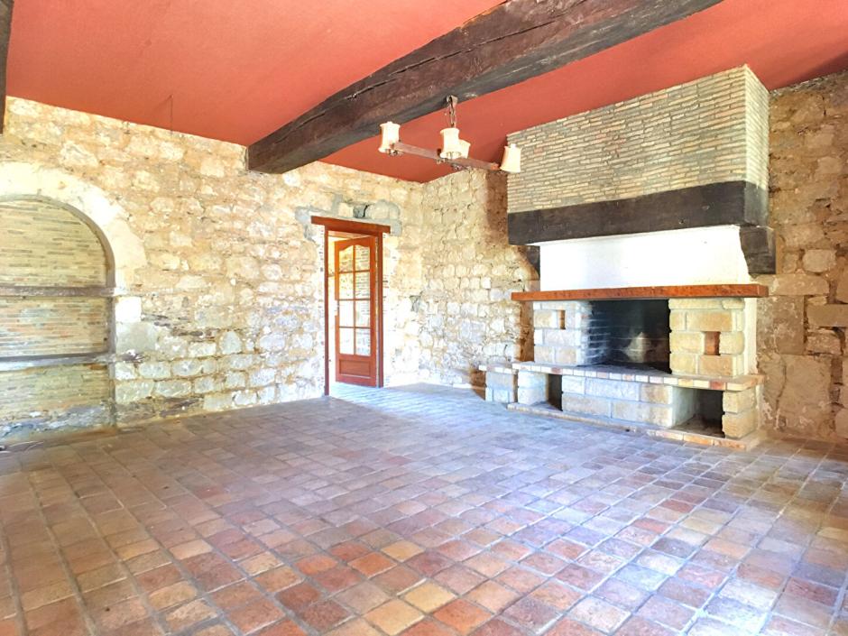 Ac3- vente maison 
chartres de bretagne
 1725666589